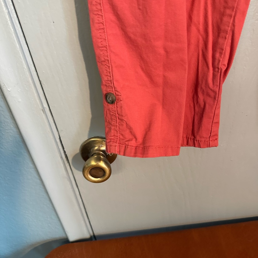 Lee relaxed fit mid rise capris, elastic waistband, 6 pockets, 10, EUC - Picture 2 of 11
